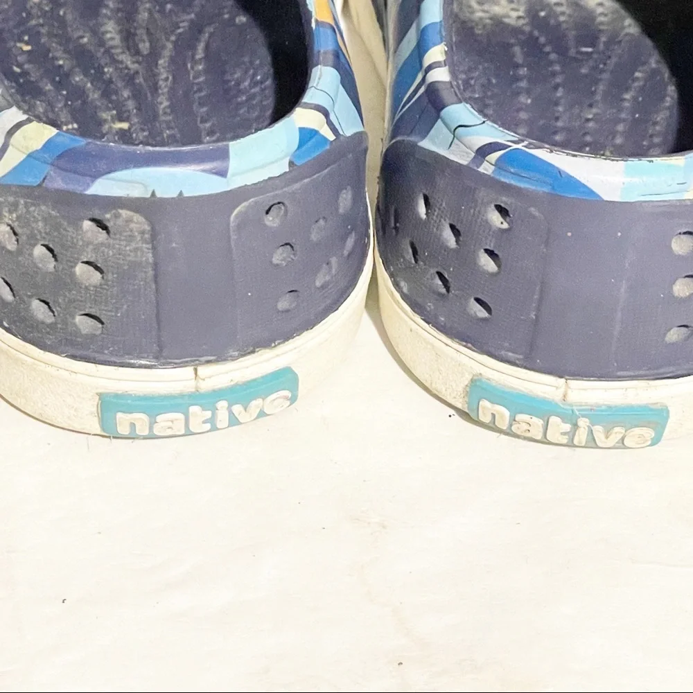 Native Boys 5 Shoes Miller Biggie Geometric Print‎ Blue Waterproof Regatta